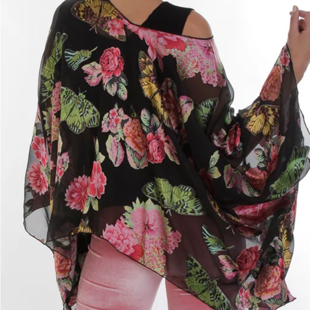 New Natalie Baroni Floral & Butterflies Black Kimono Top Size Medium/Large NWOT - Picture 5 of 9